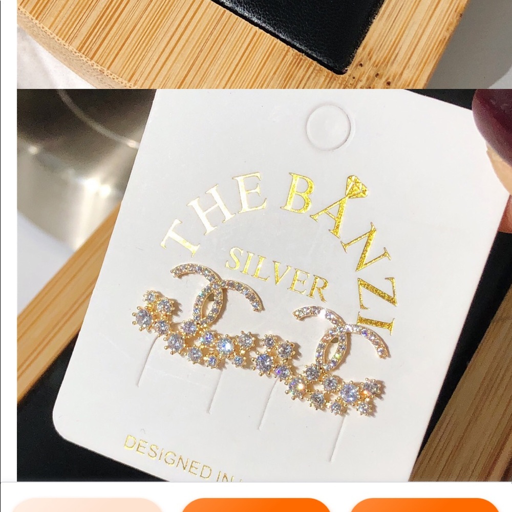 Fashion earrings